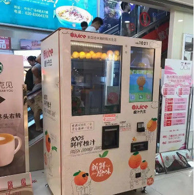 Contenitore a pressione dello SpA di Juice Vending Machine 800W della frutta fresca di Saimon per l'aeroporto